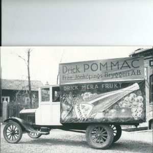 Pommac & Jönköpings Brewery Truck – Swedish Nostalgia Postcard